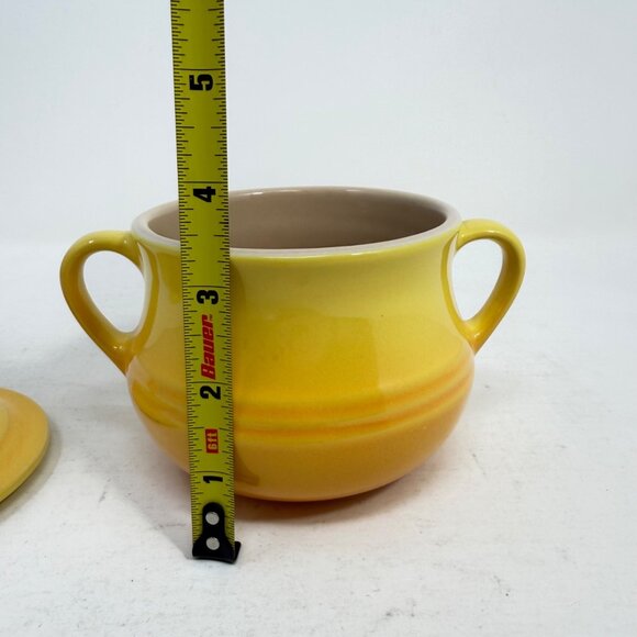 Le Creuset Small Soup/Bean Pot with Lid - Yellow .5ML - Picture 5 of 6